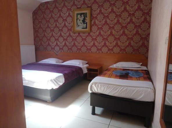 Apparthotel-rozafa *